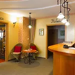 Roudna Hotell 3*