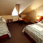 Roudna Hotell