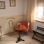 Roudna Hotell 3*