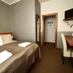 Hotell Roudna 3*