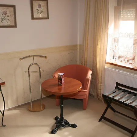 Roudna Szálloda 3*