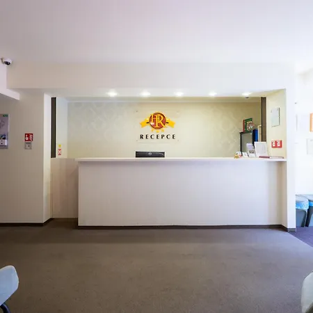 Hotell Roudna 3*