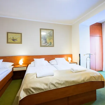 Roudna Hotel