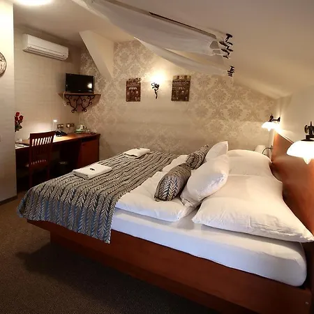 Roudna Hotel