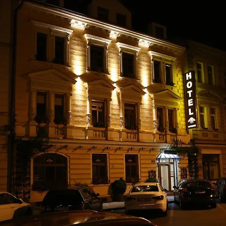 Hotell Roudna 3*