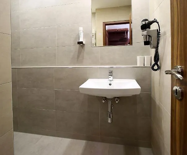 Roudna Hotel
