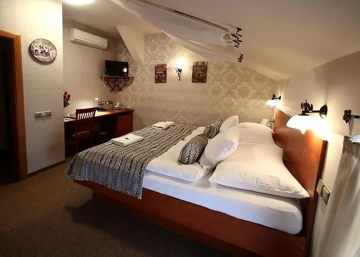Roudna Hotel